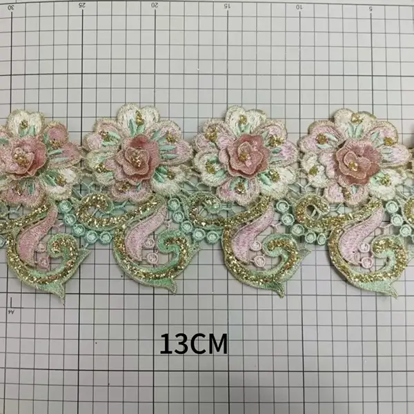 Short di alta qualità alla moda di alta qualità in pizzo floreale tridimensionale adatto per abiti e altri accessori